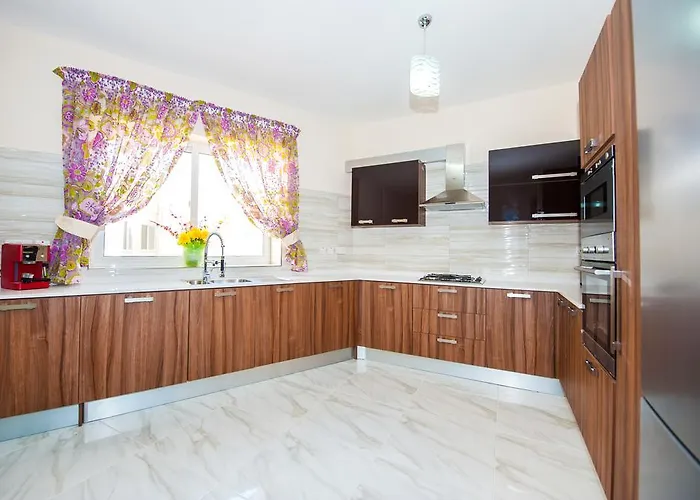 The Waves * Marsaxlokk